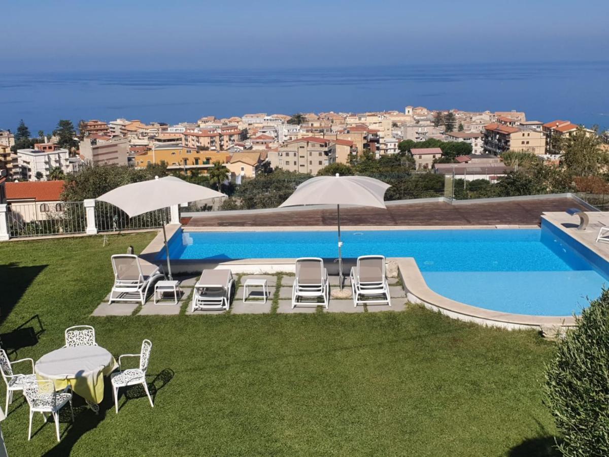 Appartamenti Borgo Panoramico N.2 Тропеа Екстер'єр фото