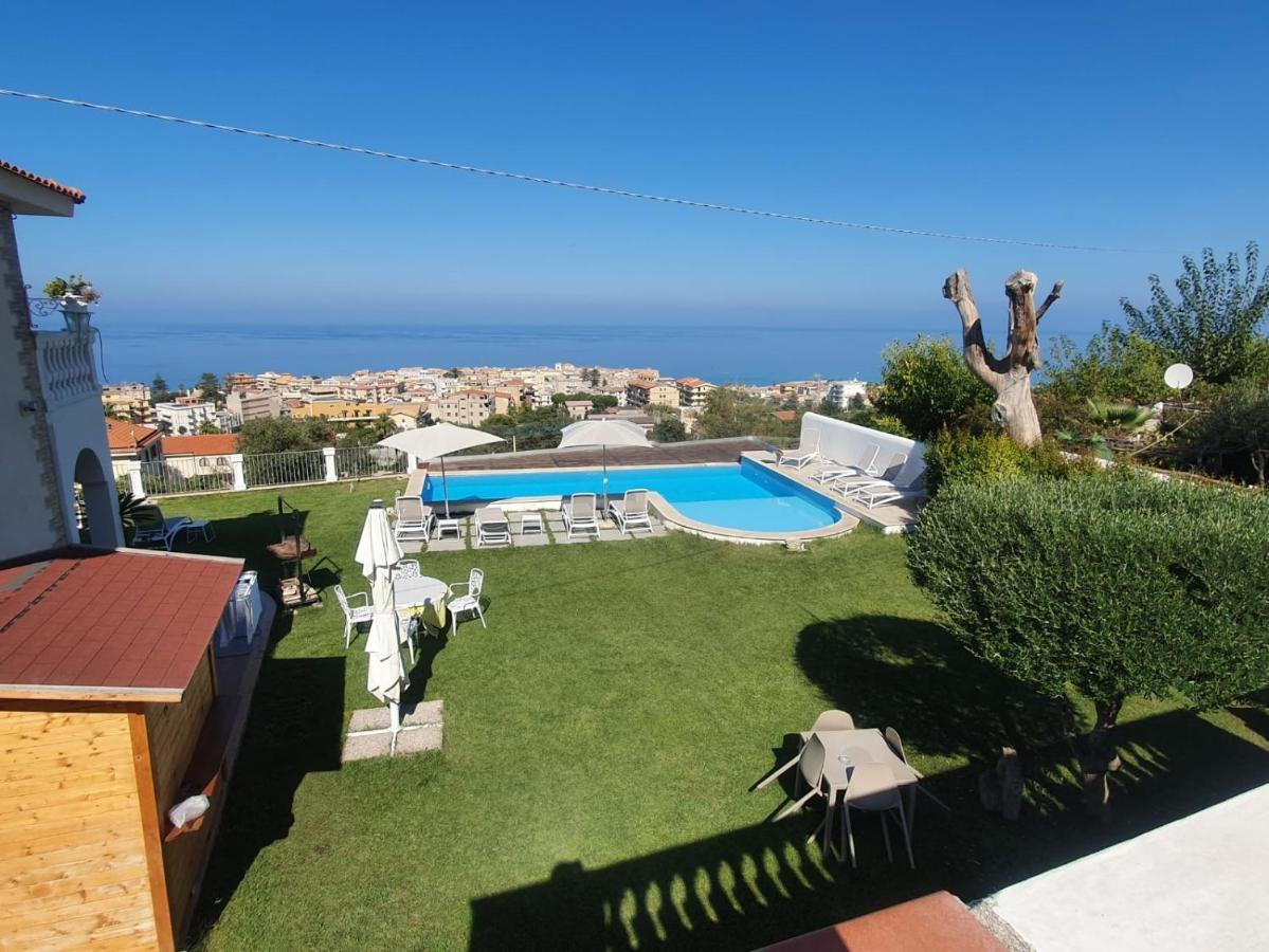 Appartamenti Borgo Panoramico N.2 Тропеа Екстер'єр фото
